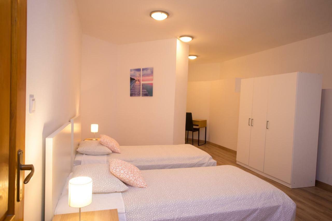 Apartman Girasol Pula Apartman Kültér fotó