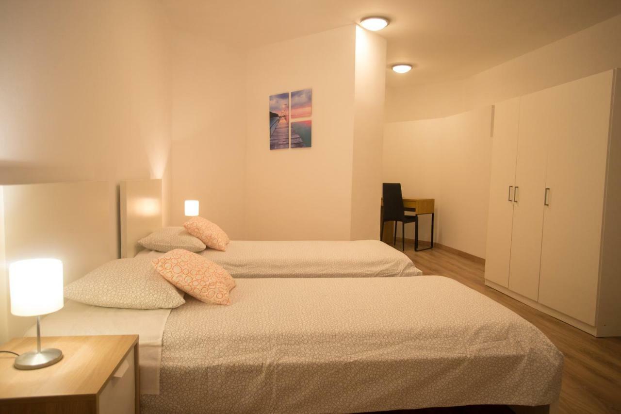 Apartman Girasol Pula Apartman Kültér fotó