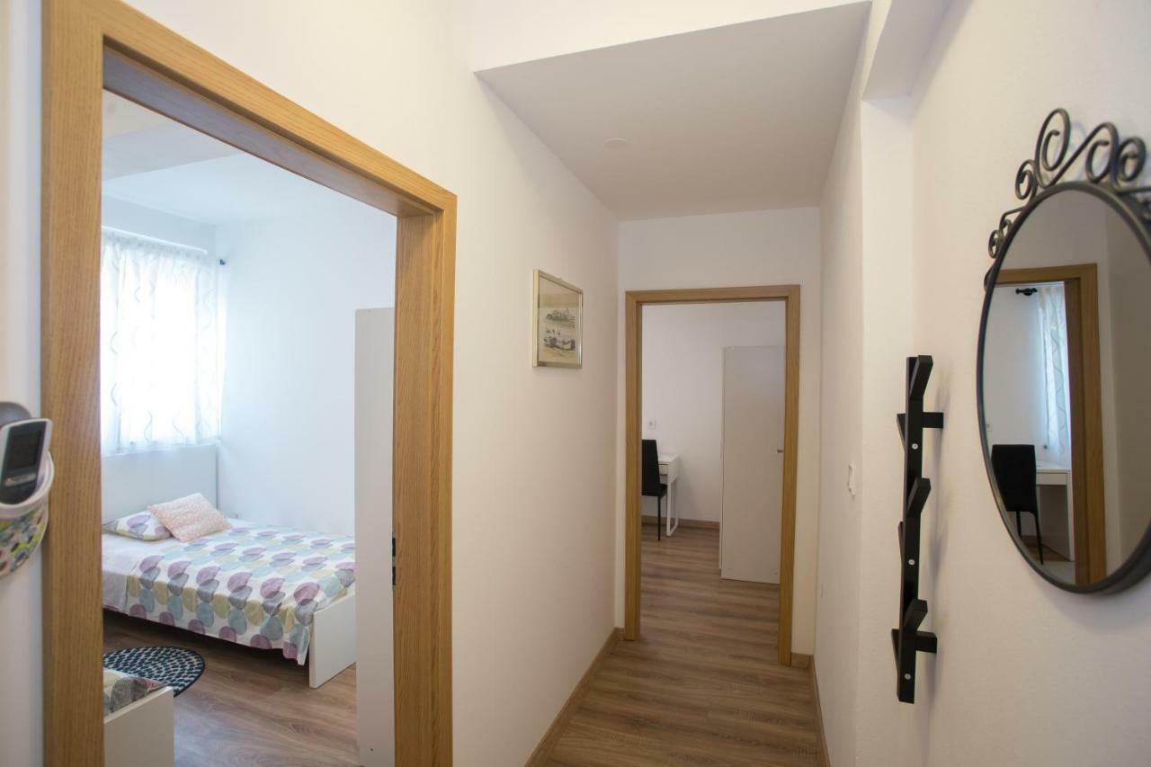 Apartman Girasol Pula Apartman Kültér fotó