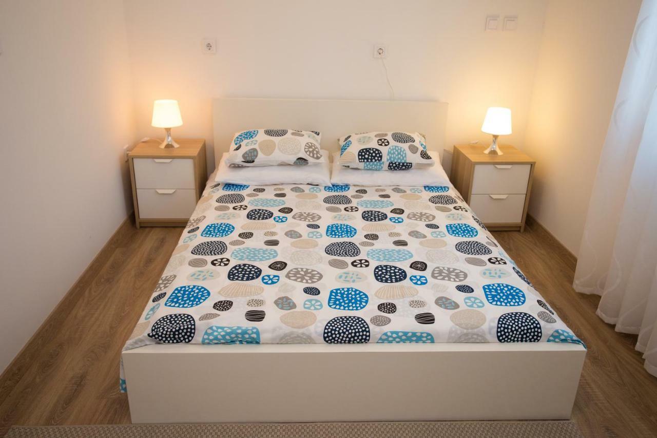 Apartman Girasol Pula Apartman Kültér fotó